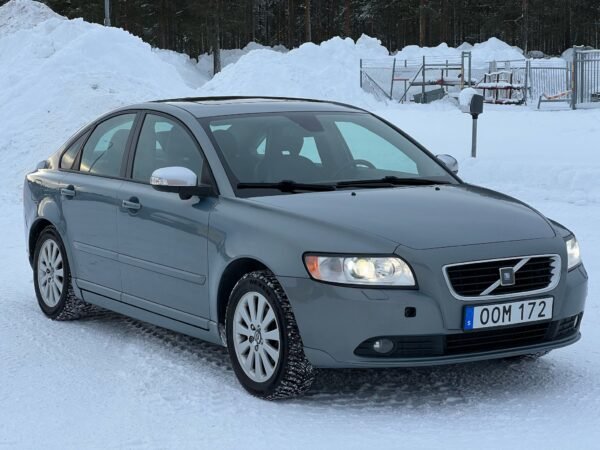 Volvo S40 1.8 Flexifuel Summum - Image 2