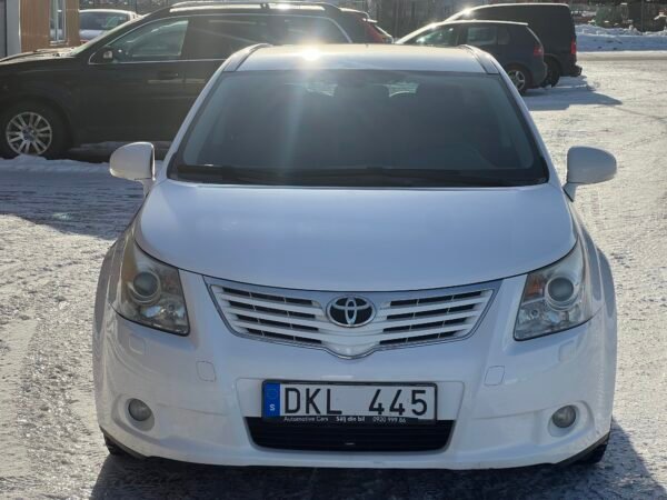 Toyota Avensis Kombi 1.8 Valvematic Business - Image 2