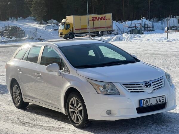 Toyota Avensis Kombi 1.8 Valvematic Business - Image 8