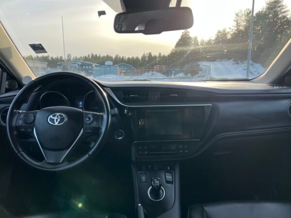 Toyota Auris Touring Sports Hybrid e-CVT ,Touch & Go - Image 4