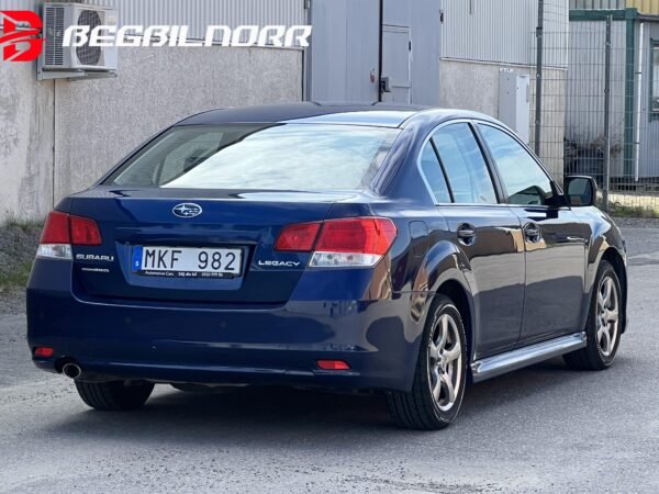 Subaru Legacy 2.0 4WD Lineartronic - Image 9