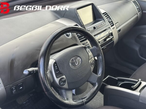Toyota Prius 1.5 VVT-i + 3CM CVT - Image 3