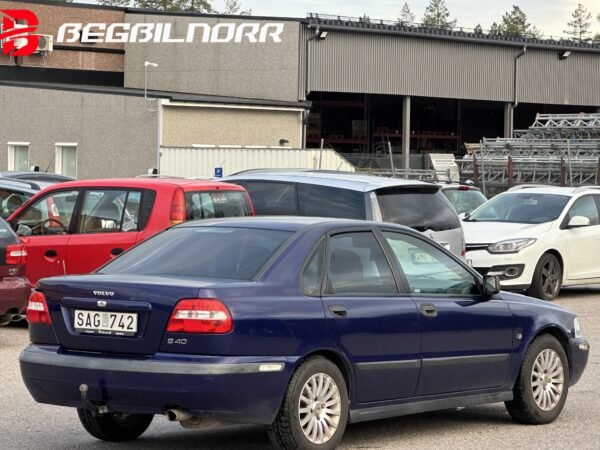 Volvo S40 1.8 - Image 6