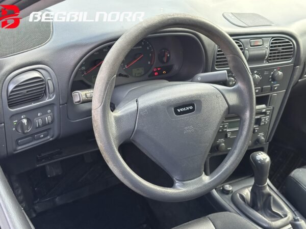 Volvo S40 1.8 - Image 3