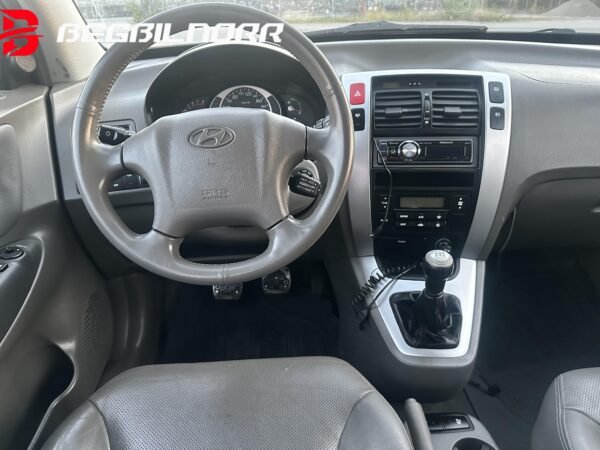 Hyundai Tucson 2.0 4WD - Image 4