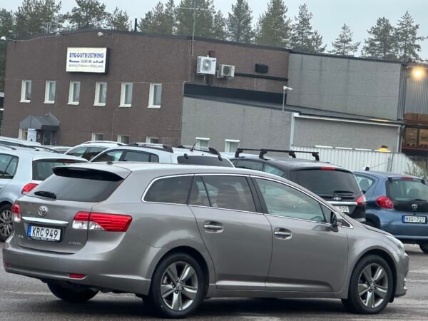 Toyota Avensis Kombi 2.0