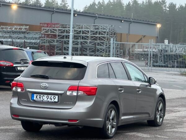 Toyota Avensis Kombi 2.0