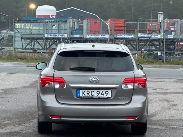 Toyota Avensis Kombi 2.0