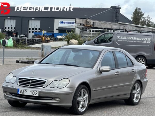 Mercedes-Benz C 240 4MATIC Avantgarde*