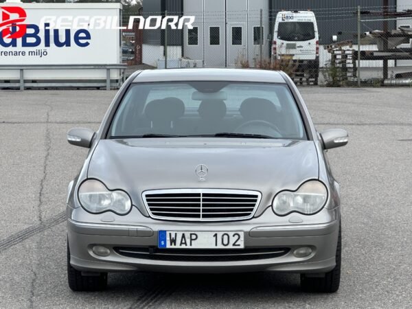 Mercedes-Benz C 240 4MATIC Avantgarde*