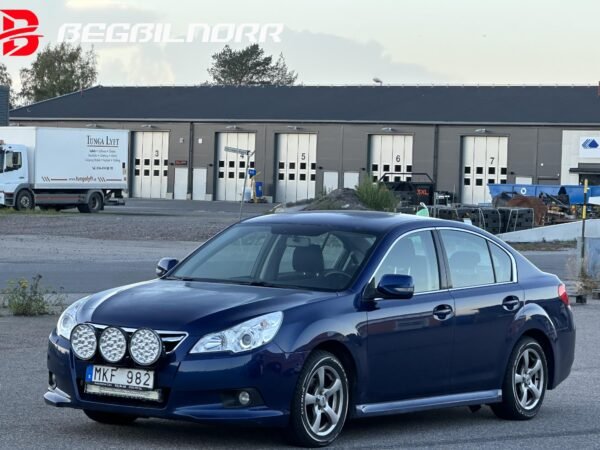 Subaru Legacy 2.0 4WD Lineartronic