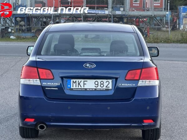 Subaru Legacy 2.0 4WD Lineartronic - Image 8