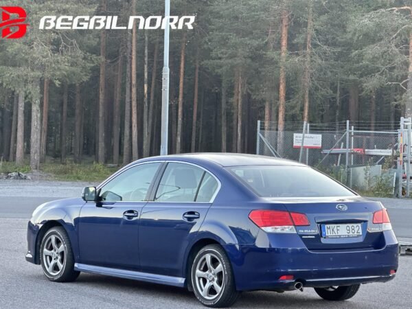 Subaru Legacy 2.0 4WD Lineartronic - Image 6