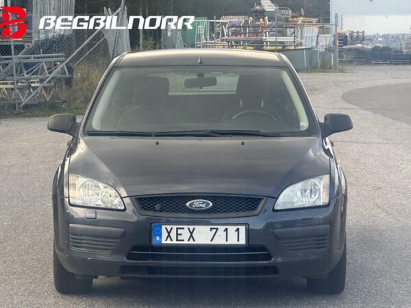 Ford Focus 5-dörrars 1.8 Flexifuel - Image 2