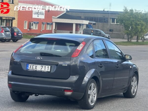 Ford Focus 5-dörrars 1.8 Flexifuel - Image 13