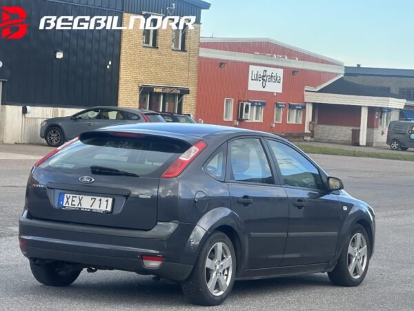 Ford Focus 5-dörrars 1.8 Flexifuel - Image 11