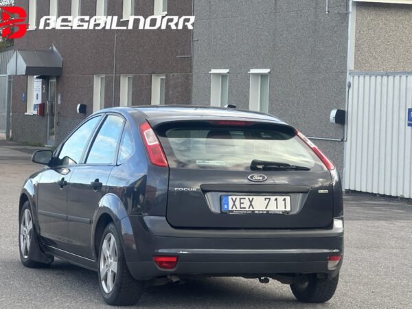 Ford Focus 5-dörrars 1.8 Flexifuel - Image 9