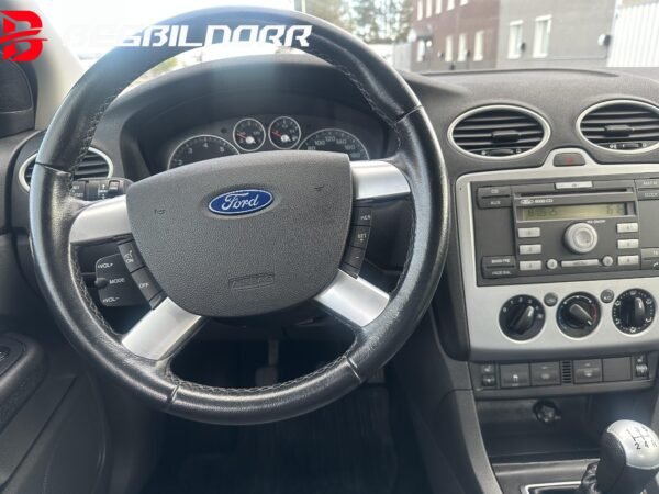 Ford Focus 5-dörrars 1.8 Flexifuel - Image 6