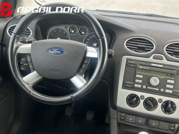 Ford Focus 5-dörrars 1.8 Flexifuel - Image 4