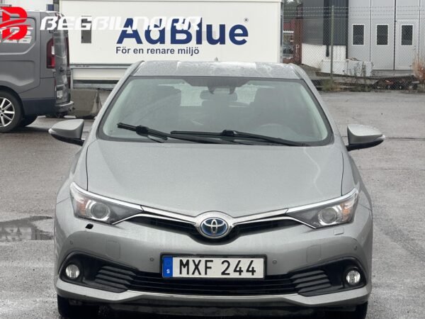 Toyota Auris Hybrid e-CVT Active - Image 12
