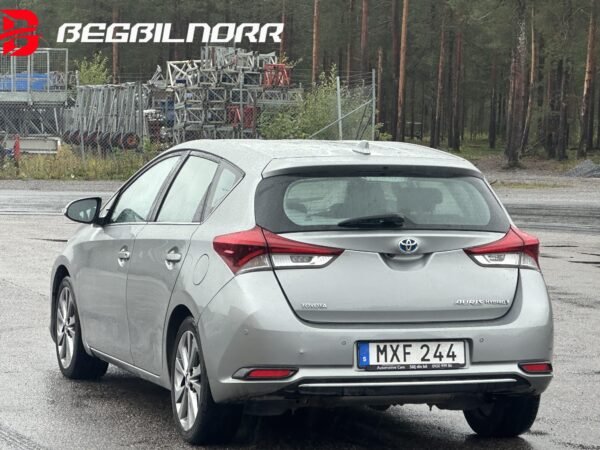 Toyota Auris Hybrid e-CVT Active - Image 7
