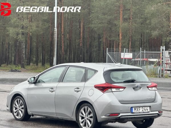 Toyota Auris Hybrid e-CVT Active - Image 6