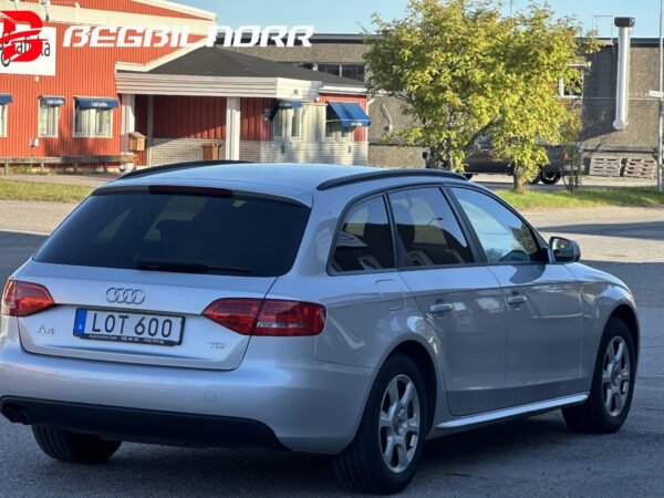 Audi A4 Avant 2011