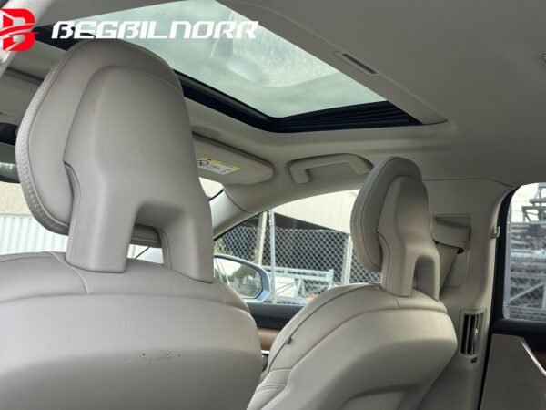 Volvo S90 D5 AWD Inscription – Loungepaket, VOC, Navi! - Image 5