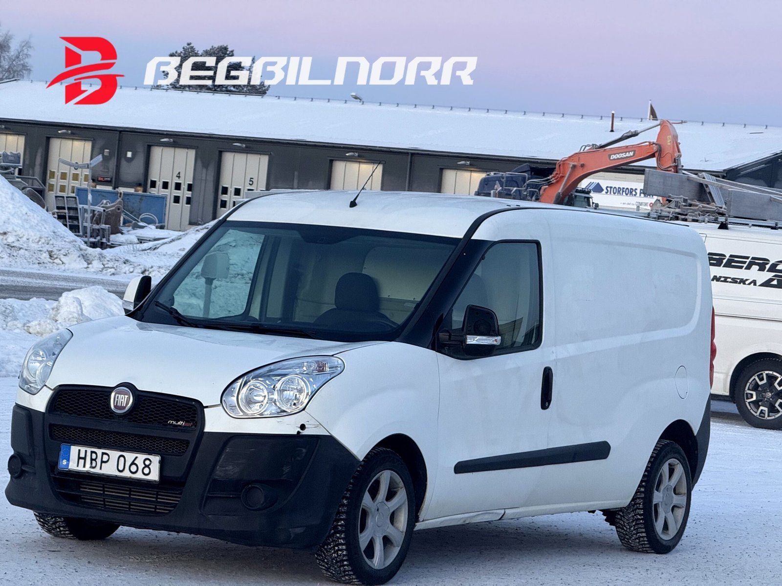 Begagnad Fiat Doblo 2011 skåpbil till salu Luleå - exteriör sida